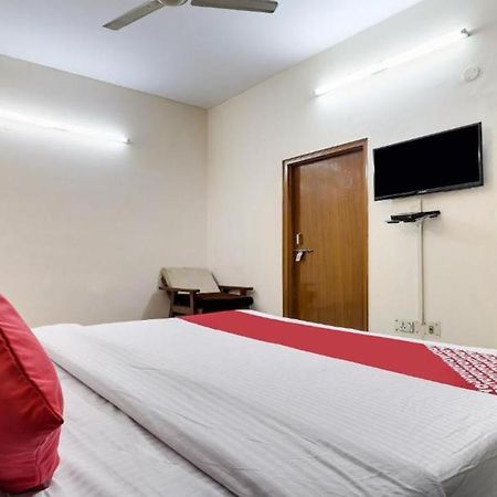 Anh Hotel Lucknow Exterior photo
